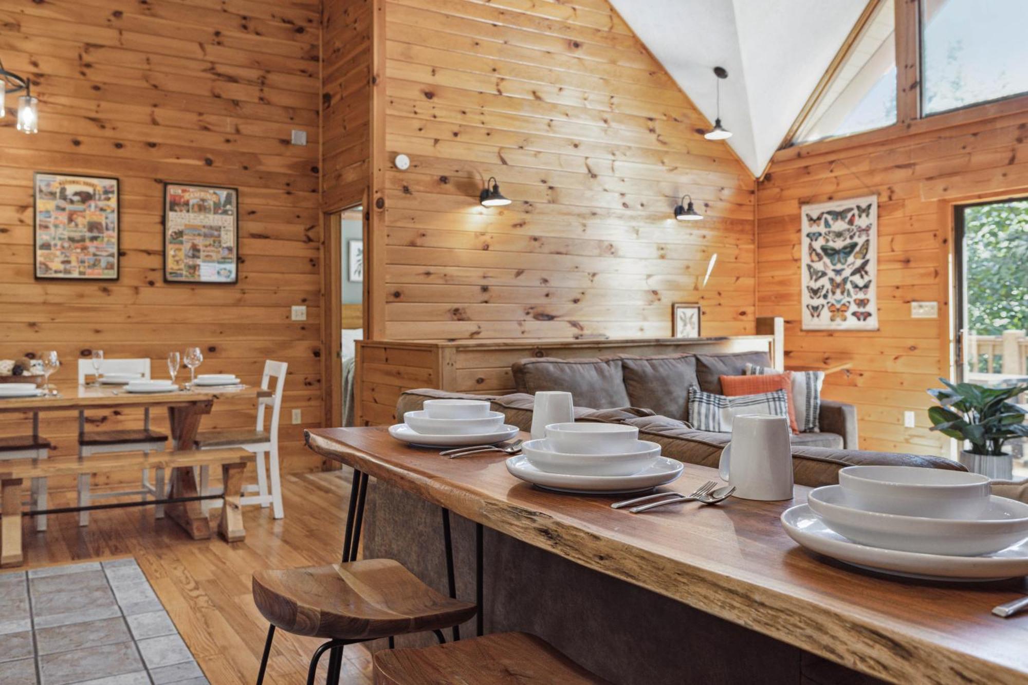 1 Min To The Parkway Spacious Cabin W 3 Suites And Extra Bedroom! Pigeon Forge Ngoại thất bức ảnh