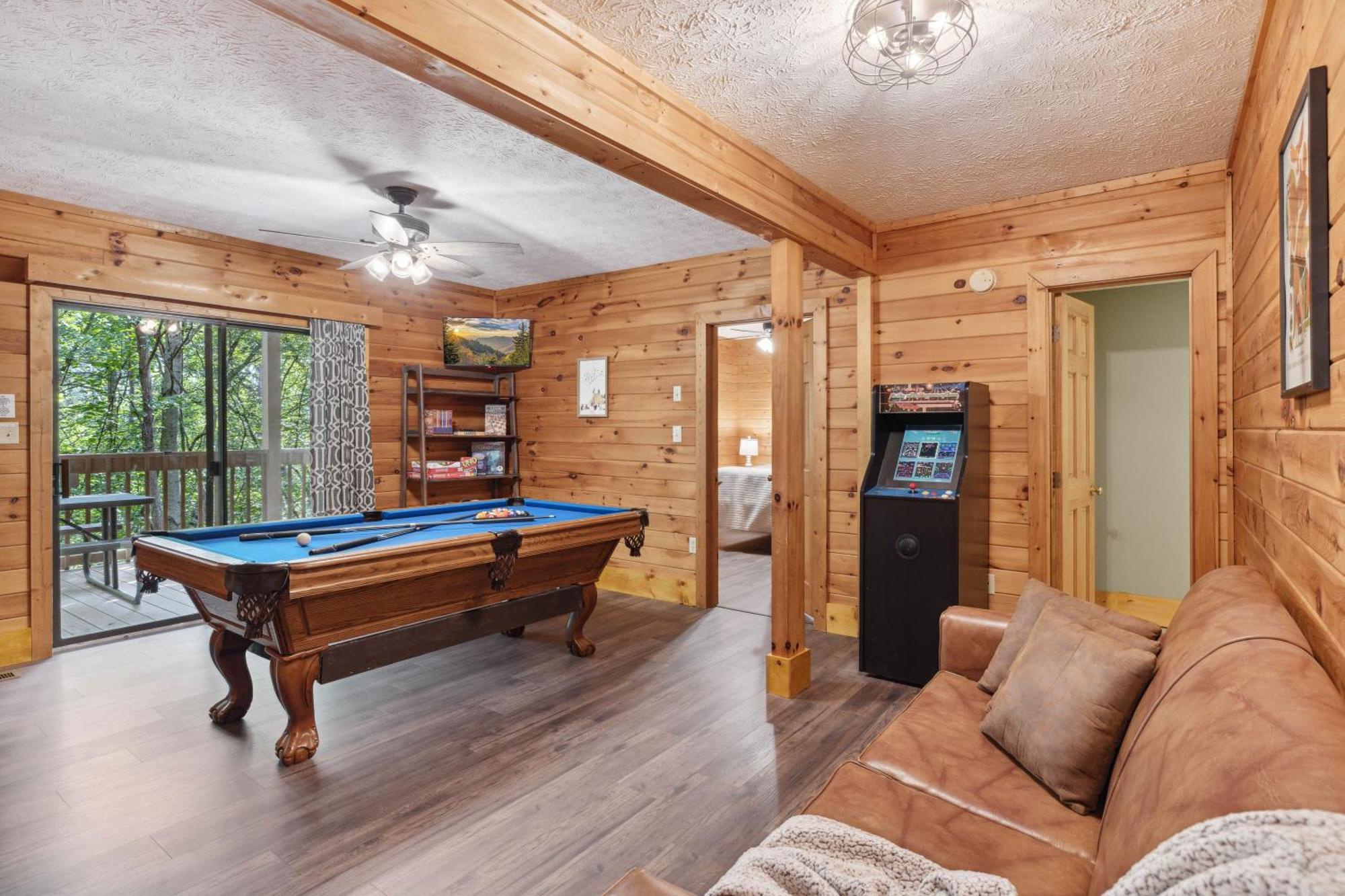 1 Min To The Parkway Spacious Cabin W 3 Suites And Extra Bedroom! Pigeon Forge Ngoại thất bức ảnh