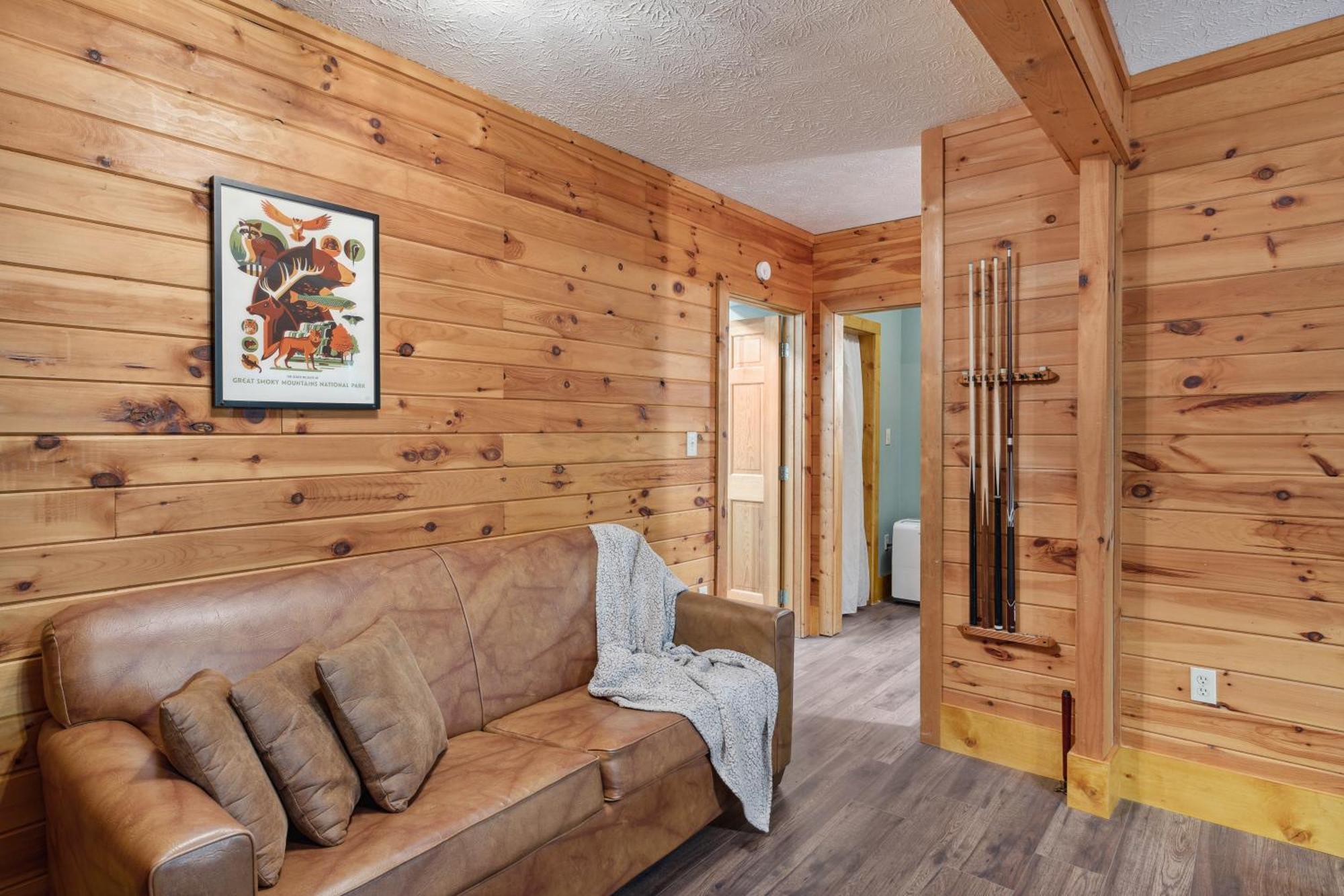1 Min To The Parkway Spacious Cabin W 3 Suites And Extra Bedroom! Pigeon Forge Ngoại thất bức ảnh